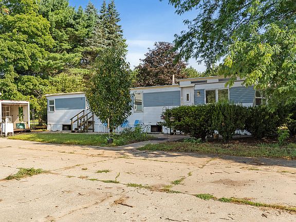 3rd image of 3615 S Lilac Ln