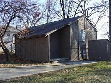 4th image of 1280 Tomahawk Dr