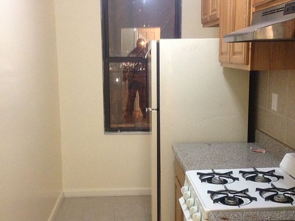 3rd image of 49 Hill St APT 207