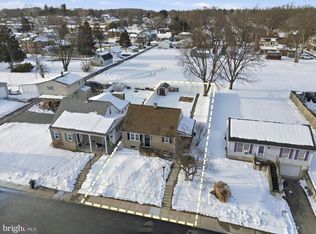 141 E Hummelstown St, Elizabethtown, PA 17022