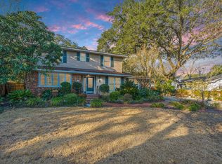 1805 Huntington Dr, Charleston, SC 29407