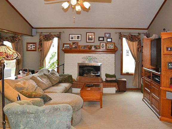 3rd image of 1010 Stevedon Ct