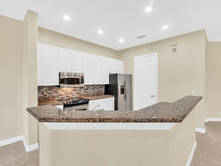 8035 NW 127th Ln #3 — Photo 5