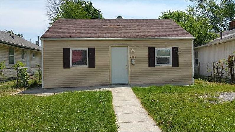 1st image of 2953 N Gladstone Ave