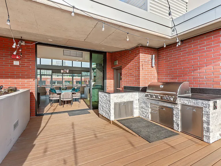 Asa Flats and Lofts — Photo 39