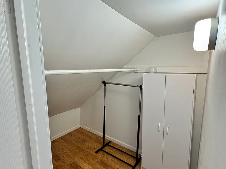 435 1/2 N Pine St #2 — Photo 10