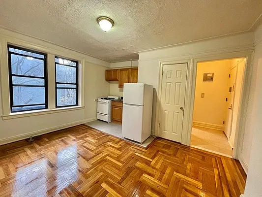 Rented by Keller Williams NYC | media 12