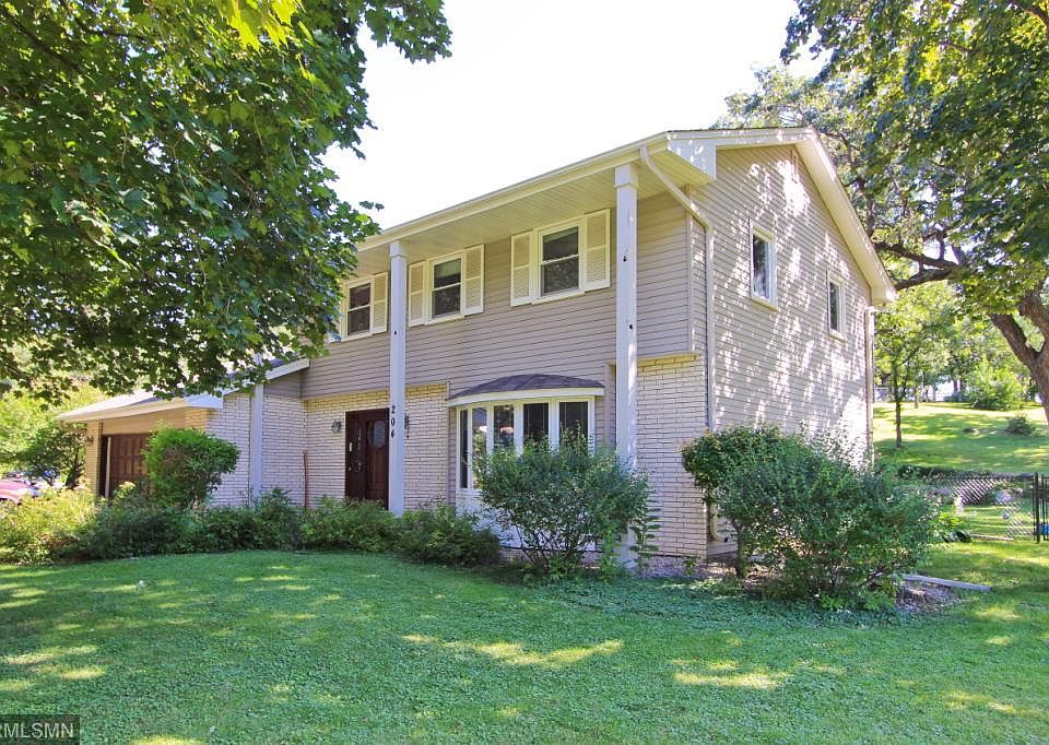 1st image of 204 Arbor Ln