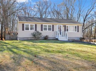 25 Bow Ln, Griswold, CT 06351