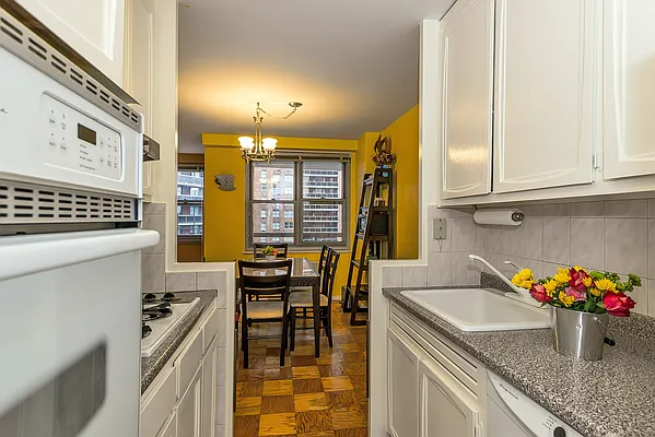 Sold by SBNY RE | media 13