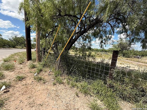 5th image of 2147 Rosita Valley Road