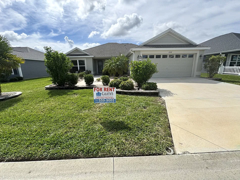 1206 Bissell Trl