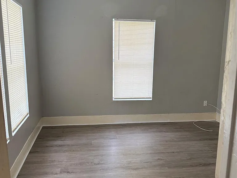 118 E Murrill Ave — Photo 9