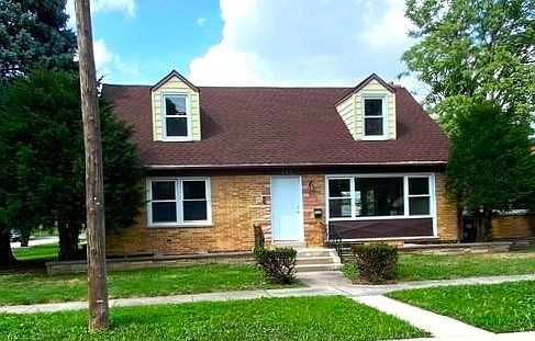 3rd image of 725 Newcastle Ave