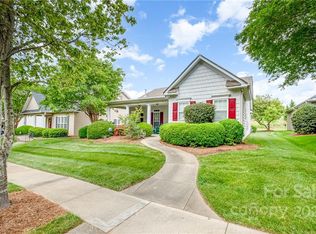 12922 Park Crescent Cir, Pineville, NC 28134