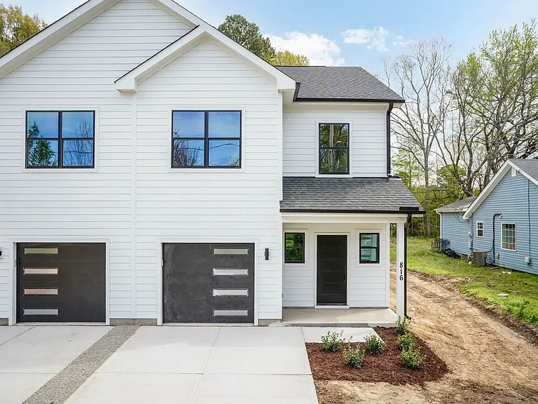 816 N Taylor St — Photo 42