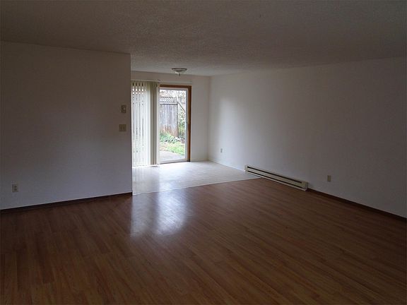3rd image of 975 N 4th St