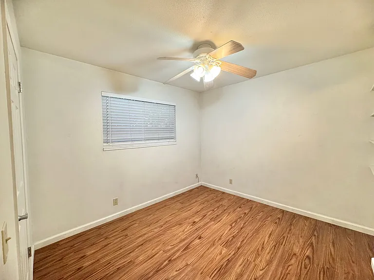 1154 Magnolia Ave — Photo 9