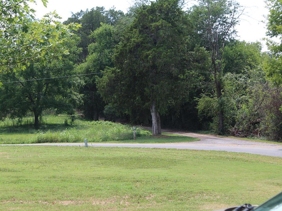 1st image of Von Cannon Ln