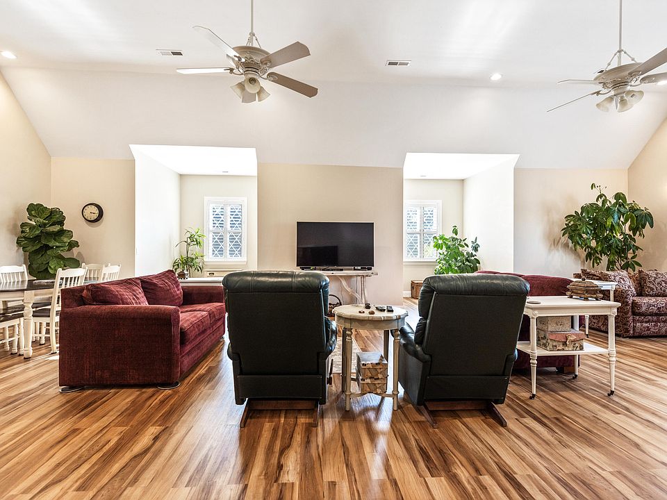 46th image of 1072 Cookson Creek Rd
