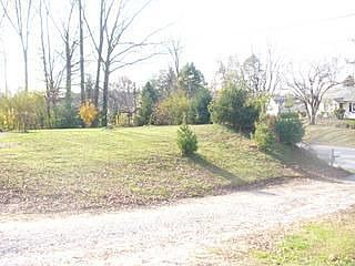 2nd image of 2332 Baltimore Park