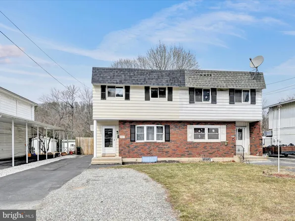 201 E Bacon St, Pottsville, PA 17901