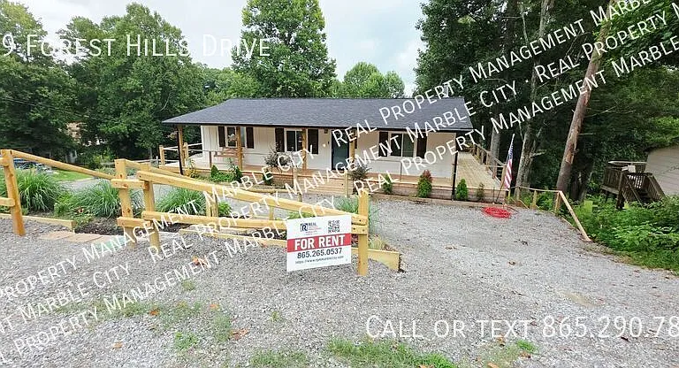419 Forest Hills Dr — Photo 1
