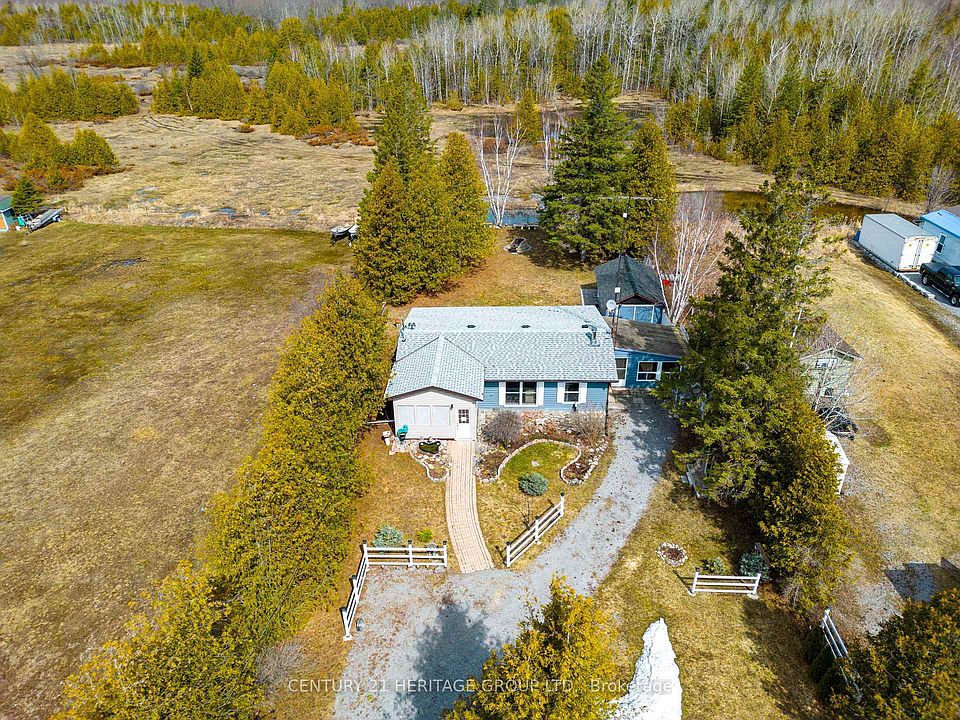 1st image of 220 McGuire Beach Rd