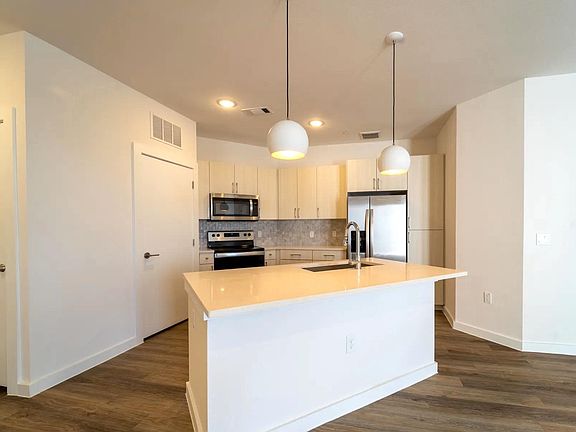 3rd image of 10429 Cedar Lake Dr #3224