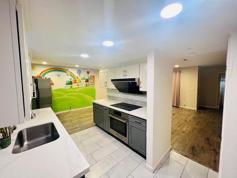 1st image of 233 Red Oak Dr E APT F