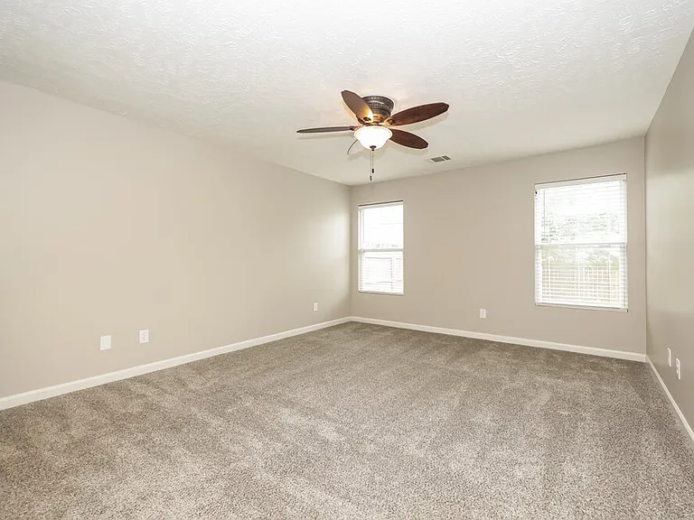 413 Creek Oak Dr — Photo 9