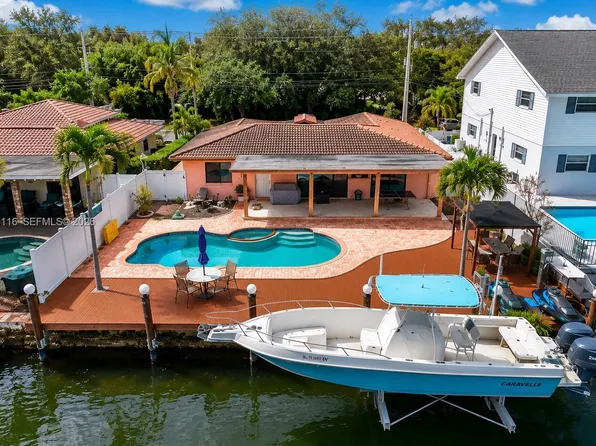 2447 SE 15th St, Pompano Beach, FL 33062