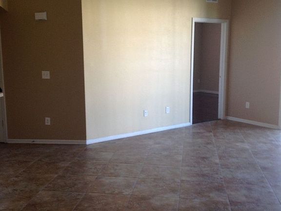 3rd image of 785 Oakleaf Plantation Pkwy Unit 1621
