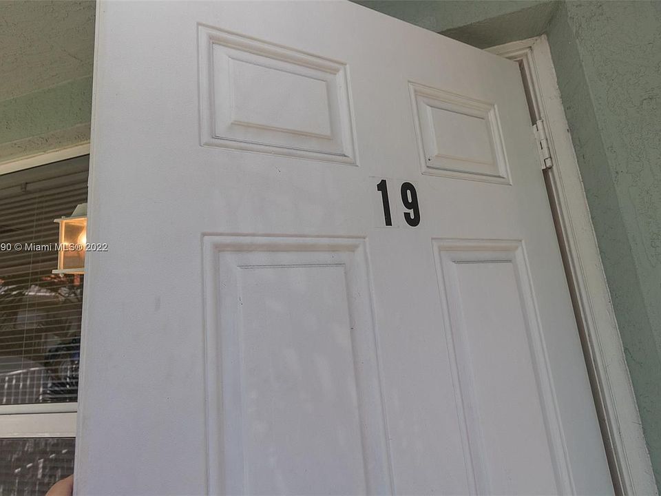 1st image of 3260 NE 19th Ave APT 19