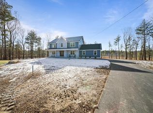 5 Lester Ln, Derry, NH 03038