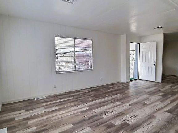 4th image of 2600 E Allred Ave Lot 32