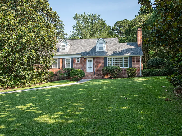4001 Churchill Rd — Photo 1
