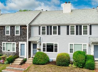 571 Carriage Shop Rd APT E, East Falmouth, MA 02536
