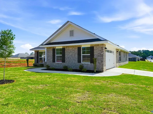 15350 Dogleaf Holw, Athens, AL 35611