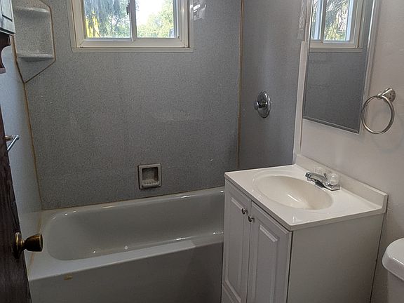 5th image of 6291 Bridge St