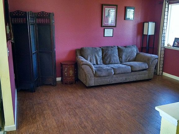 5th image of 513 Van Trump Ave NW