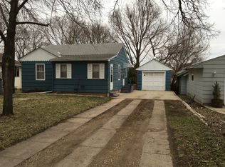 506 Maple St, Yankton, SD 57078