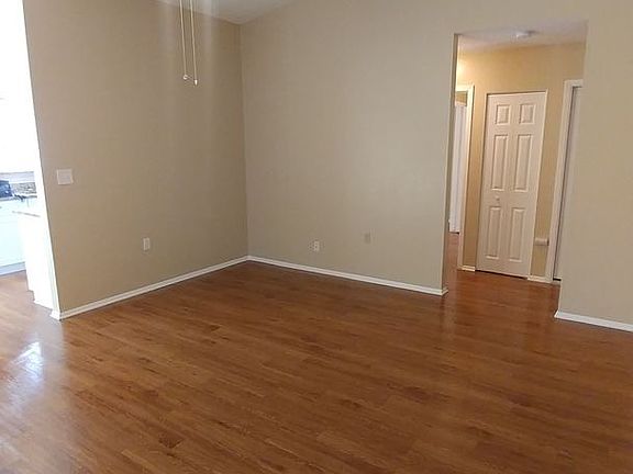 4th image of 9628 Ivy Bend St