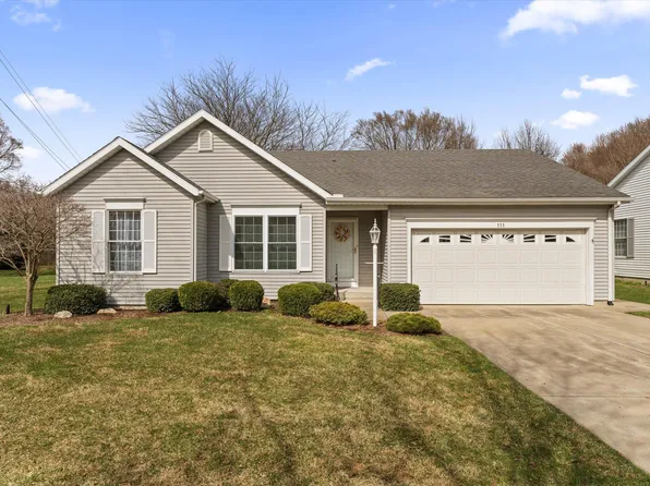 111 N Villamere Dr, Dowagiac, MI 49047