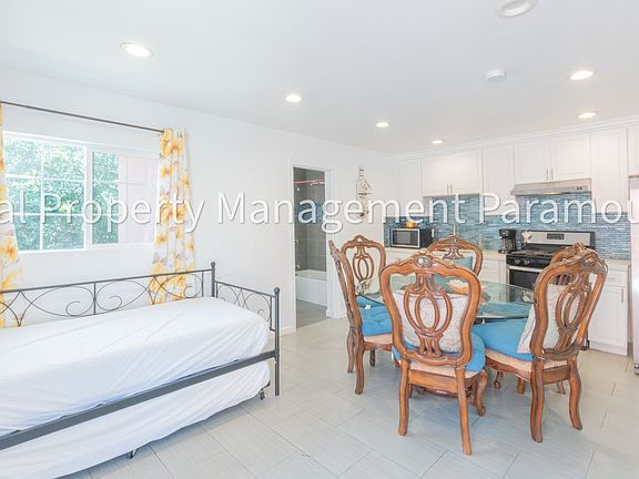2nd image of 1362 E 61st St #1362