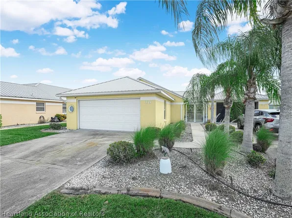 36 Clubhouse Ln, Sebring, FL 33876