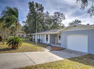 9012 N Golfview Dr, Citrus Springs, FL 34434