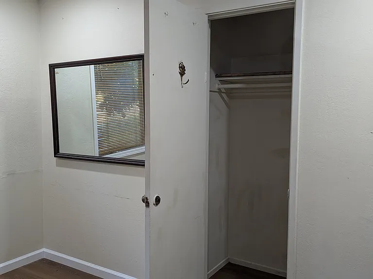 1013 Iris Ave — Photo 6