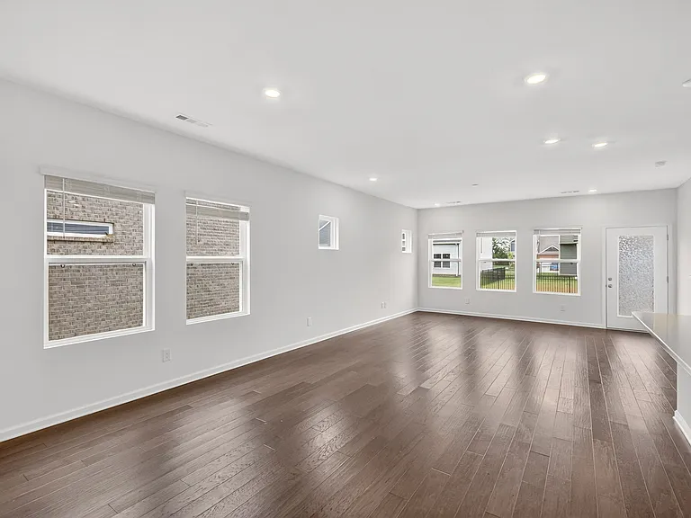 4909 Russell David Dr — Photo 8