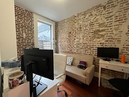3rd image of 1091 2nd Ave APT 1